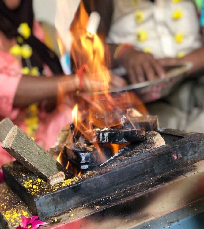 Havan Kund Poojan by Astrologer Pandit Sri Ramchandra Shastri | Sri Amba Bhavani Jyotishyalaya